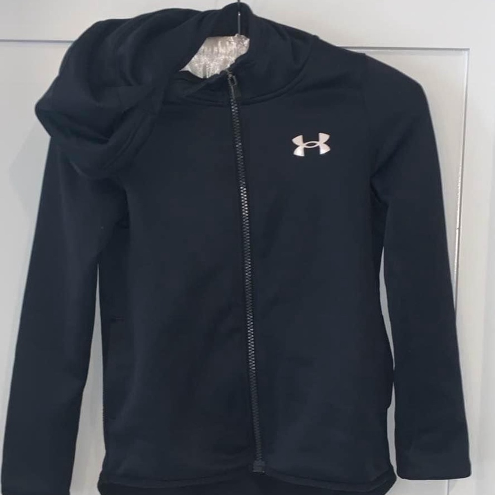 Under Armour Youth Black Hoodie zip up size Small